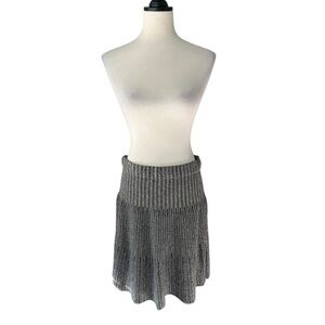 Nic+Zoe Elegant Gray Knit Skater Skirt Size: M